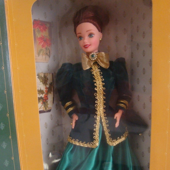 1996 Hallmark Yuletide Romance Barbie Doll NIB - Picture 5 of 7